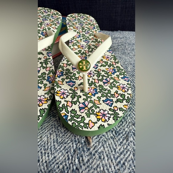 Tory Burch Wild Pansy Cream and Green Sandals with Floral Design - Picture 3 of 3